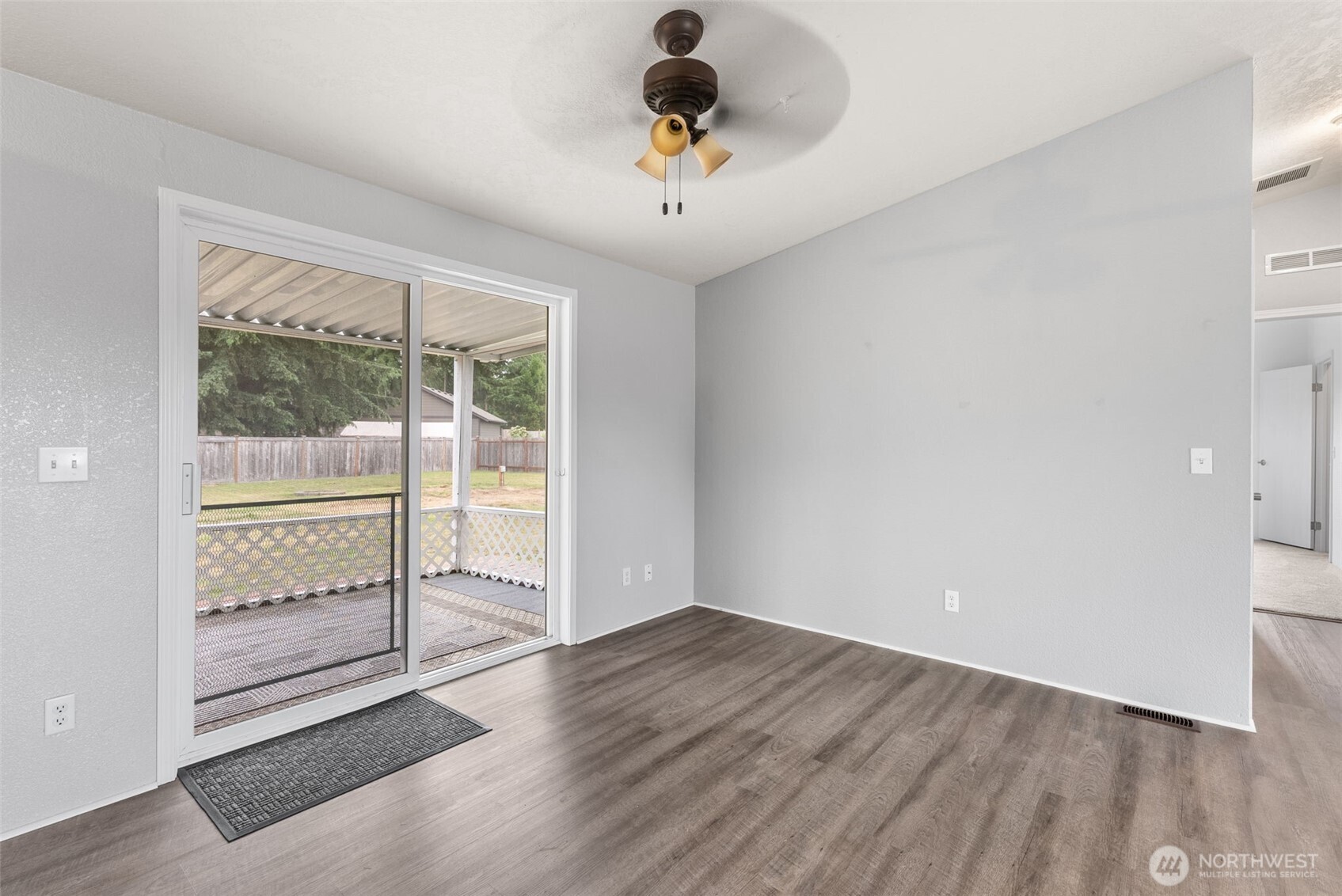 18933 Prairie Street Southwest Rochester, WA 98579 - Photo 12 of 33