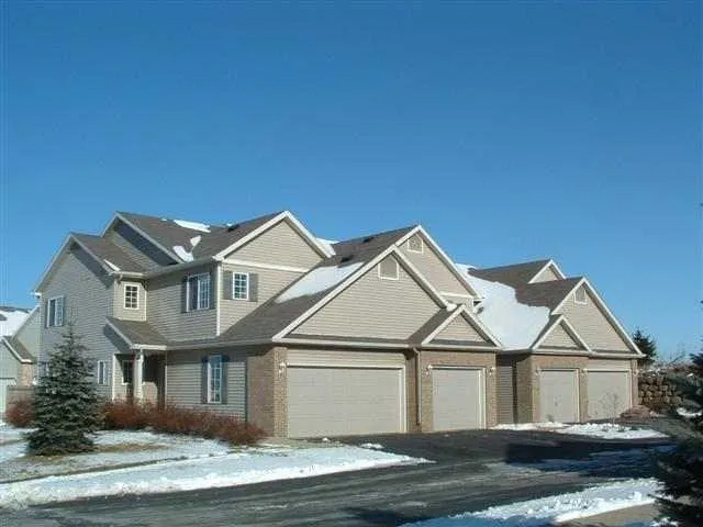 $288,800 | 1325 Glacier Hill Drive, Unit 2, Madison, WI 53704