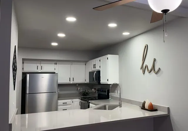 $288,800 | 1325 Glacier Hill Drive, Unit 2, Madison, WI 53704