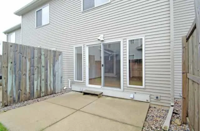 $288,800 | 1325 Glacier Hill Drive, Unit 2, Madison, WI 53704