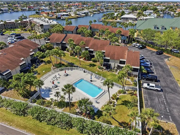 $1,700 | 1028 Apollo Beach Boulevard, Unit 203, Apollo Beach, FL 33572