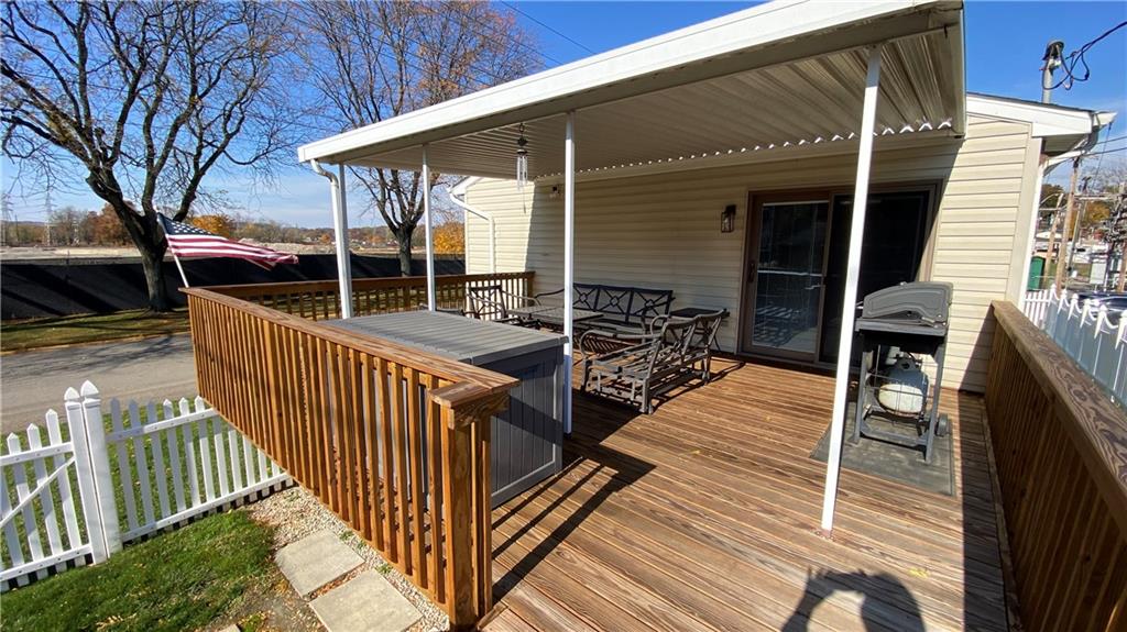 200 Porter Street Springdale, PA 15144 - Photo 26 of 35 a view of deck with wooden floor and chair