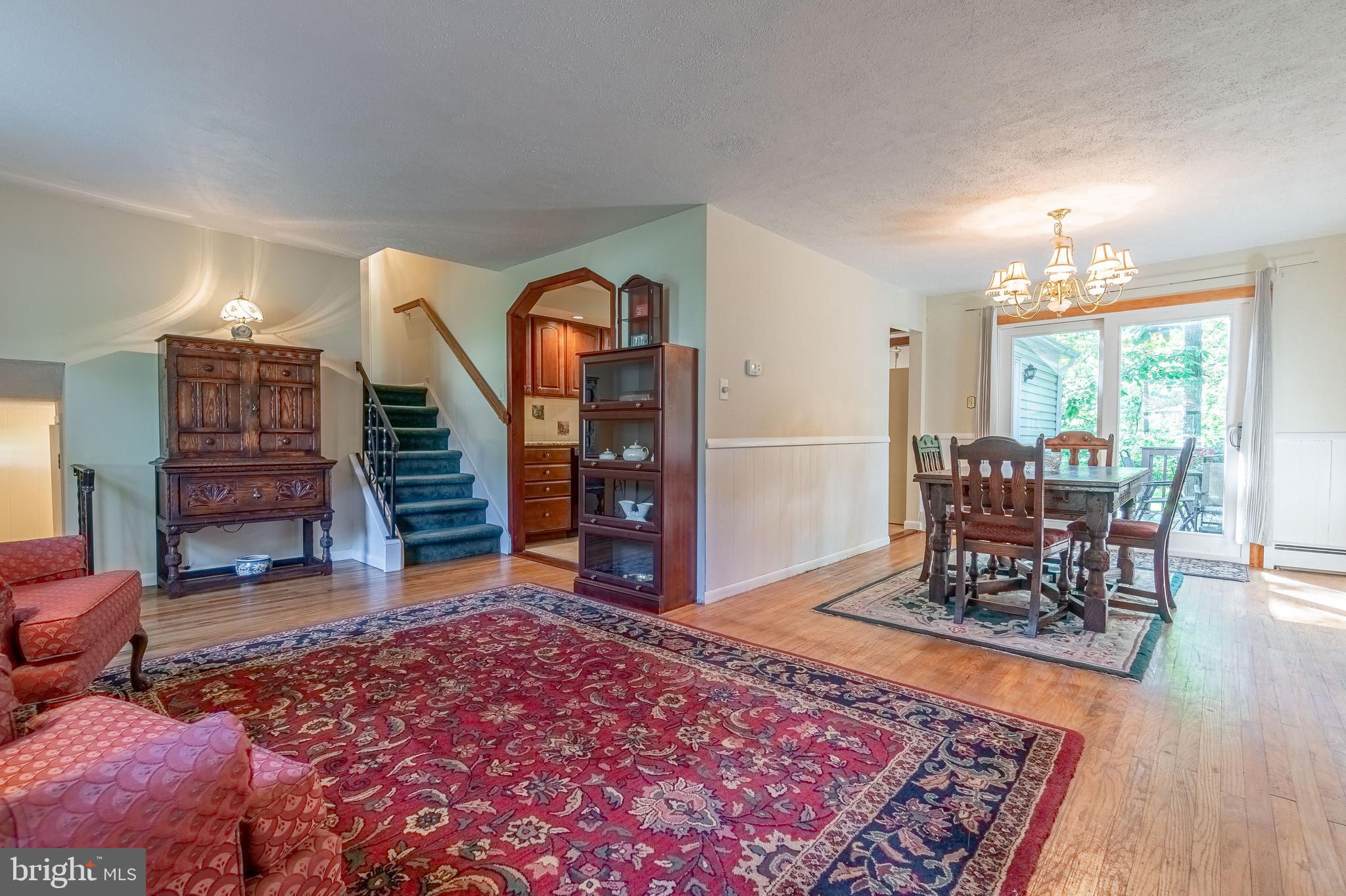 1028 Warren Road West Chester, PA 19382 - Photo 15 of 55 Living Room