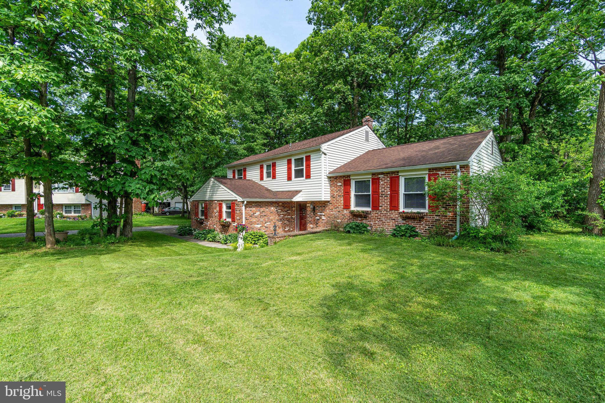 1028 Warren Road West Chester, PA 19382 - Photo 3 of 55 Gallery Image 3