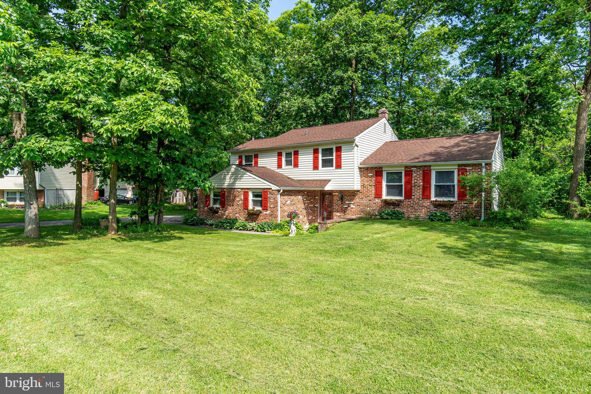 1028 Warren Road West Chester, PA 19382 - Photo 4 of 55 Gallery Image 4