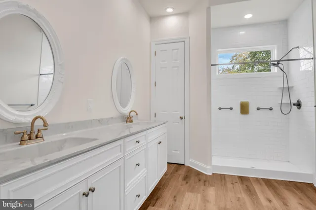 $399,900 | 2224 Eastern Boulevard, Unit B, York, PA 17402