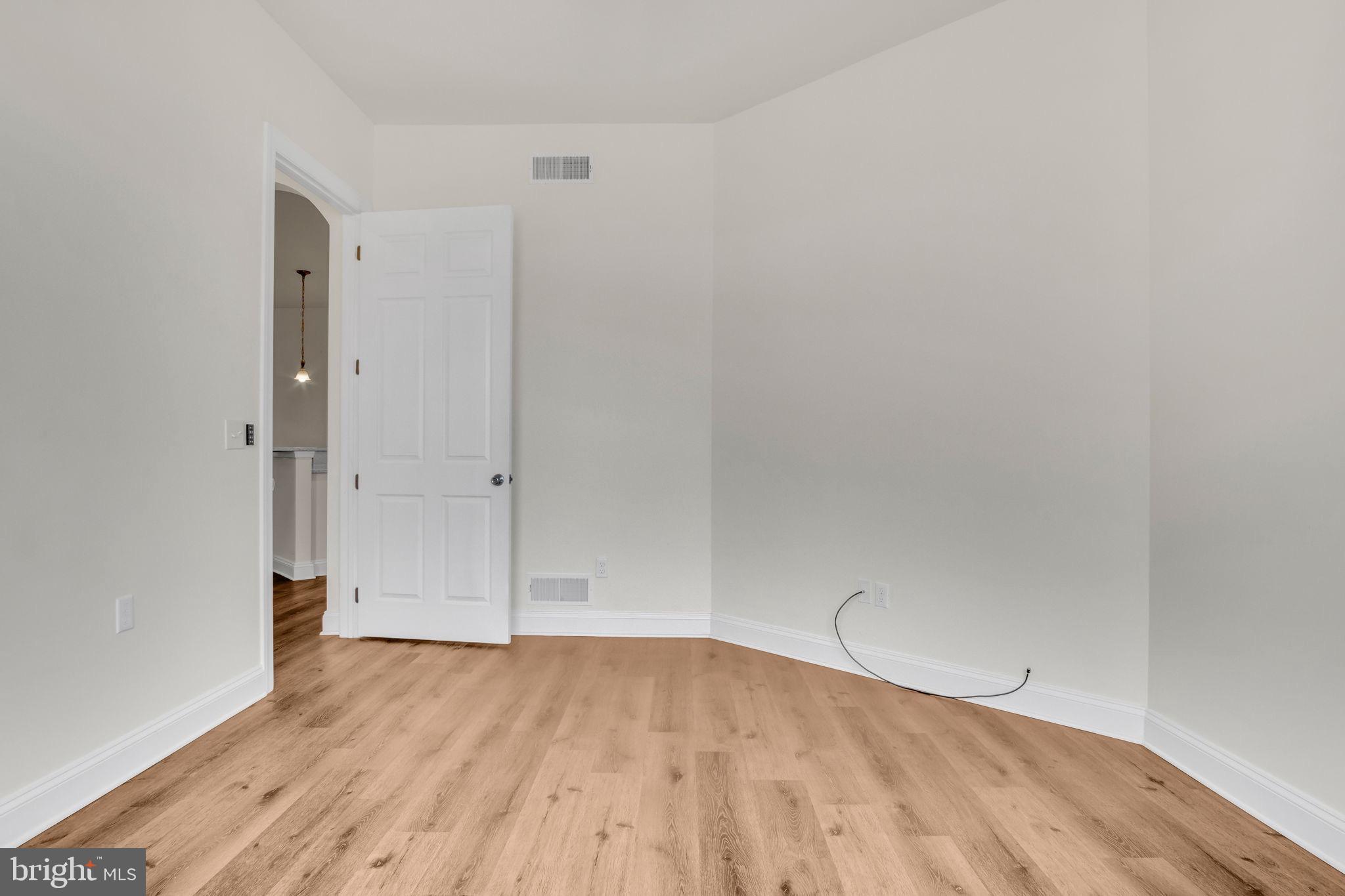 2224 Eastern Boulevard, Unit B York, PA 17402 - Photo 24 of 60 a view of an empty room