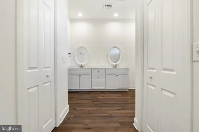 $399,900 | 2224 Eastern Boulevard, Unit B, York, PA 17402