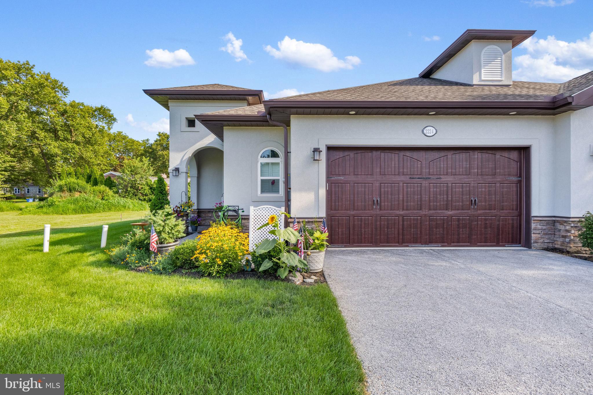 2224 Eastern Boulevard, Unit B York, PA 17402 - Photo 4 of 60 a front view of a house with garden