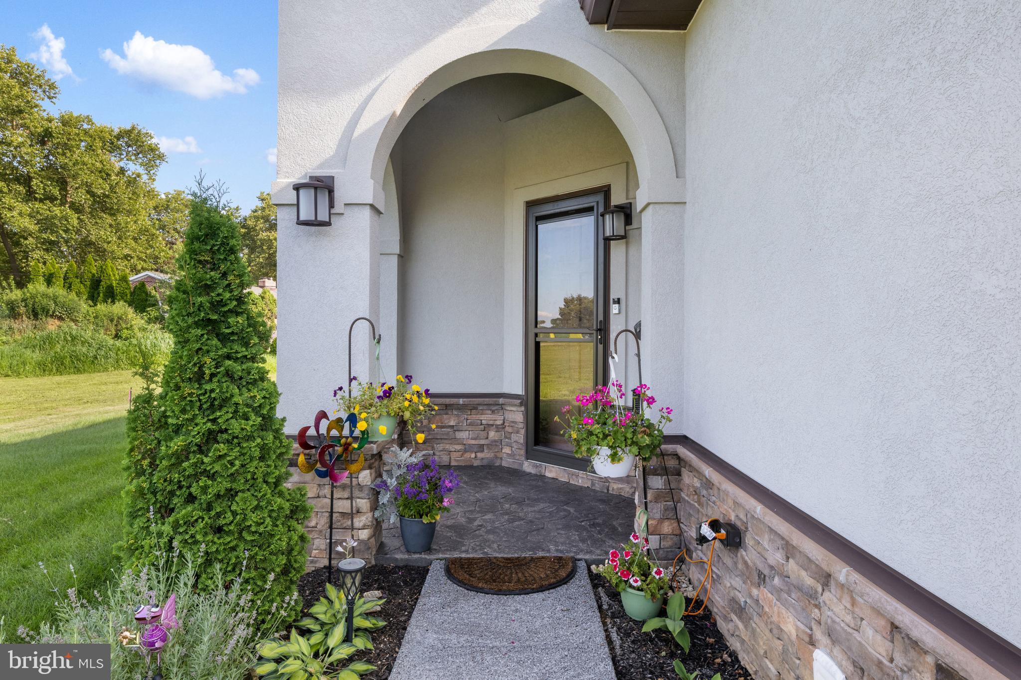 2224 Eastern Boulevard, Unit B York, PA 17402 - Photo 5 of 60 a front view of a house with a yard