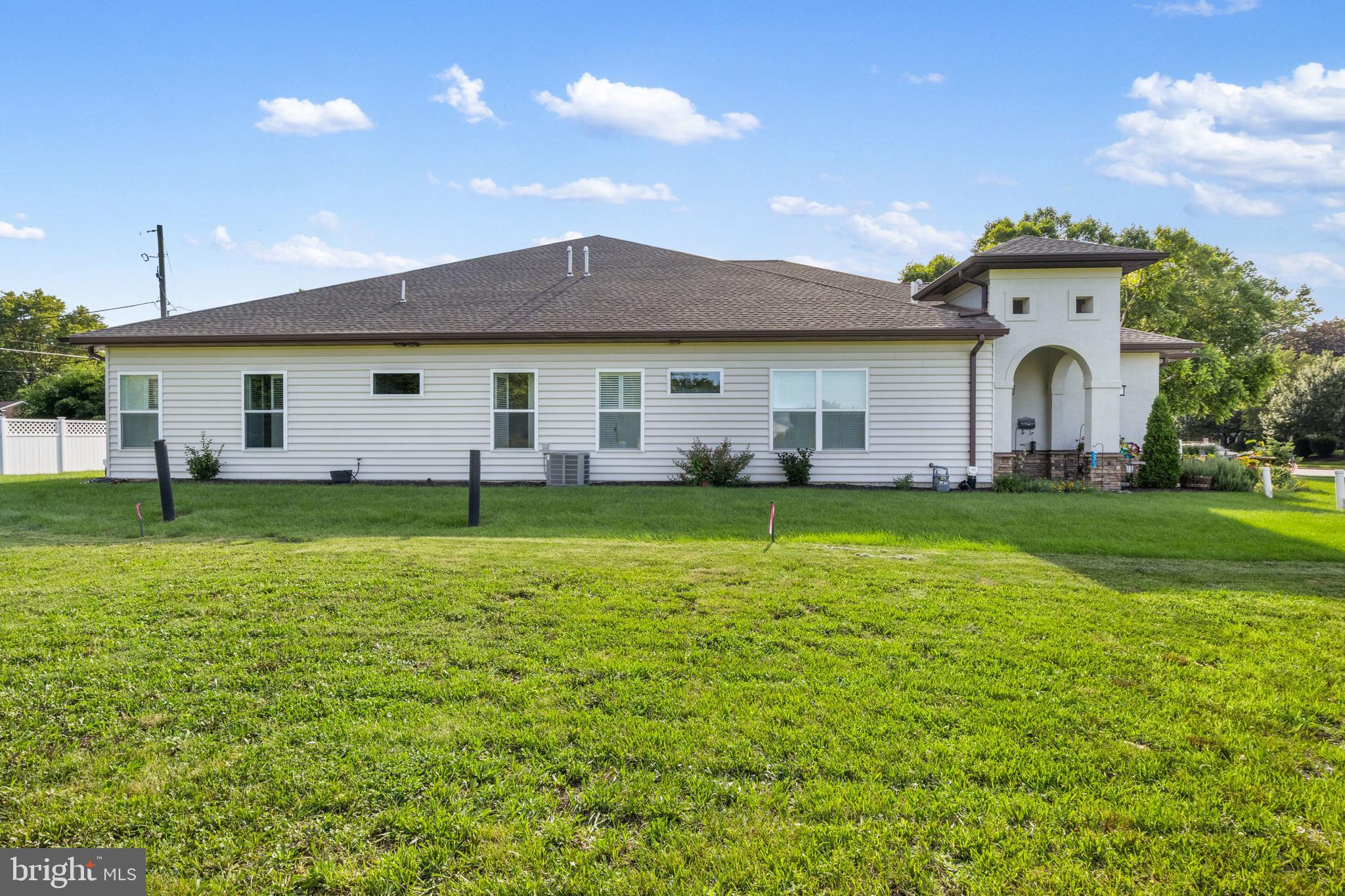 2224 Eastern Boulevard, Unit B York, PA 17402 - Photo 54 of 60 a view of a house with backyard and porch