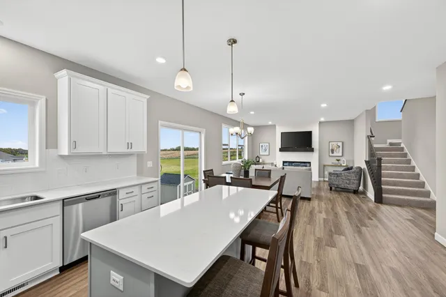 $550,000 | 2627 Arbor Drive, Buffalo, MN 55313