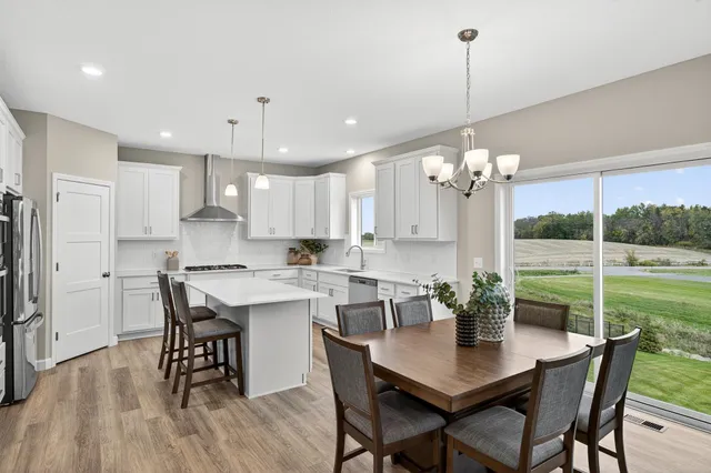 $550,000 | 2627 Arbor Drive, Buffalo, MN 55313