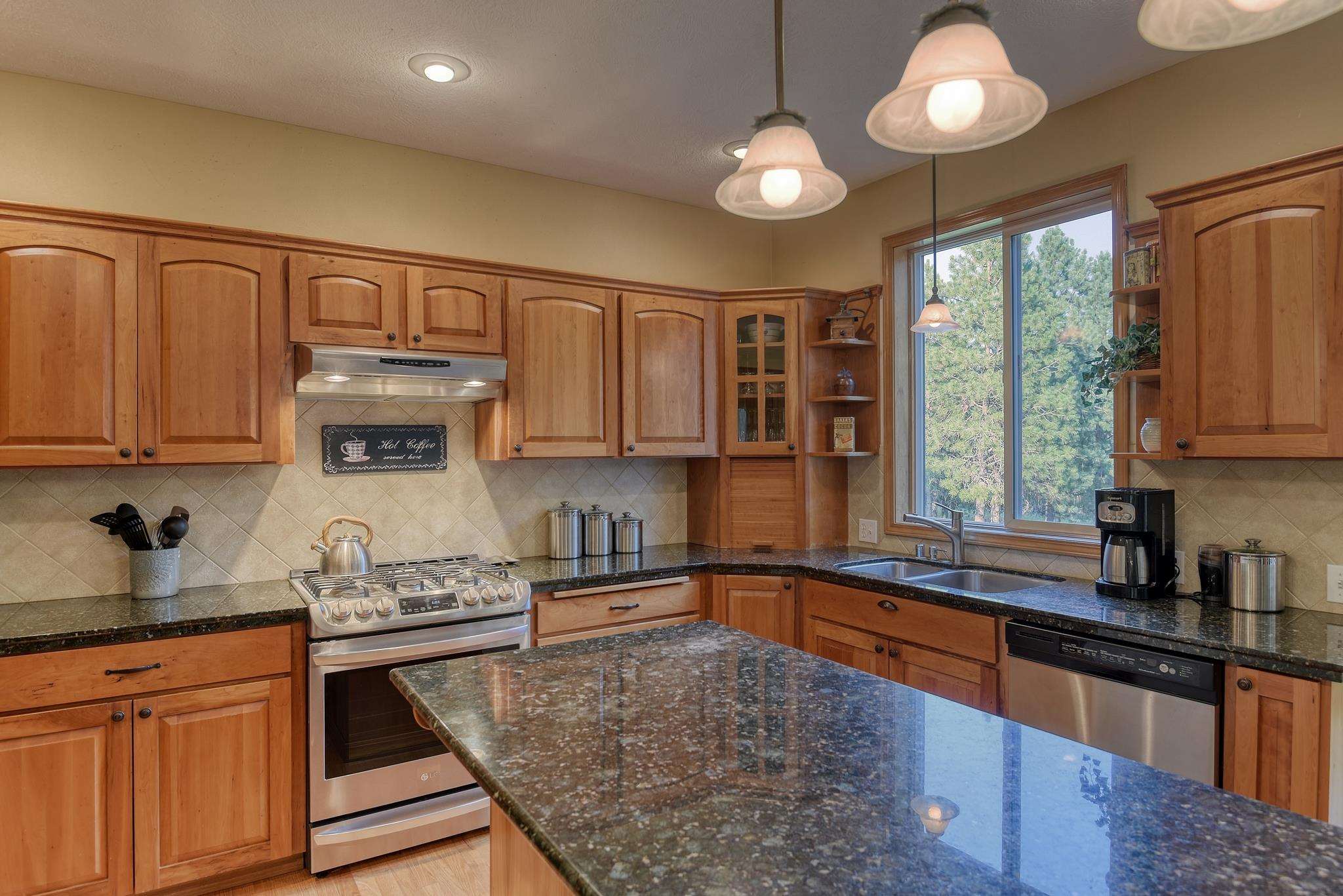21010 North Riverrun Lane Colbert, WA 99005 - Photo 12 of 48 Gallery Image 12