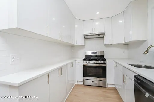 $599,999 | 233 Mosel Avenue | Concord