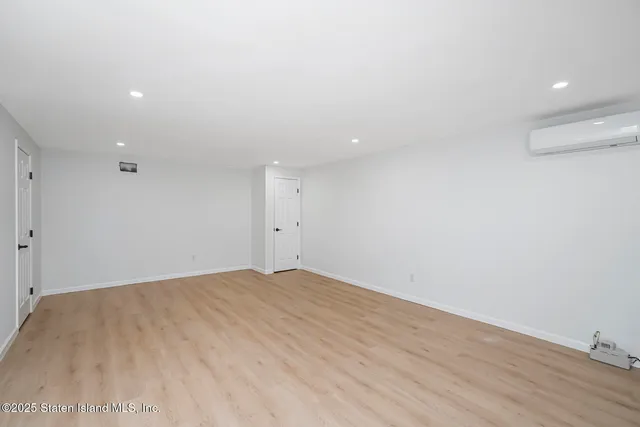 $599,999 | 233 Mosel Avenue | Concord