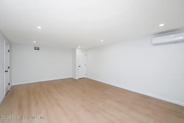 $599,999 | 233 Mosel Avenue | Concord