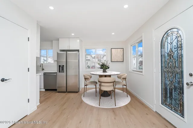 $599,999 | 233 Mosel Avenue | Concord