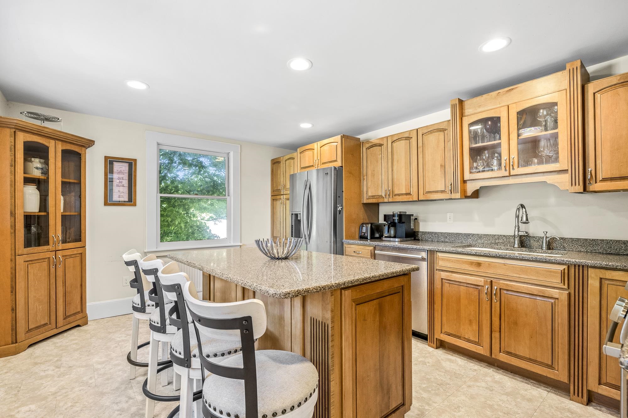 655 Post Road Greenland, NH 03840 - Photo 7 of 43