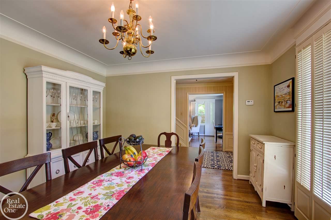 1130 South Oxford Road Grosse Pointe, MI 48236 - Photo 6 of 48 31350591-5.JPG