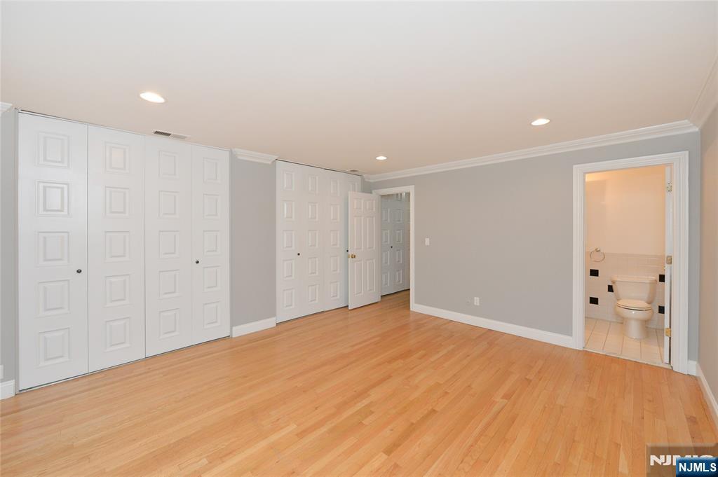 21-31 Ridge Road, Unit D15 Ridgewood, NJ 07450 - Photo 9 of 16 a view of an empty room
