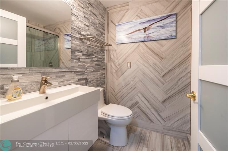 12750 Hampton Lakes Circle Boynton Beach, FL 33436 - Photo 17 of 31