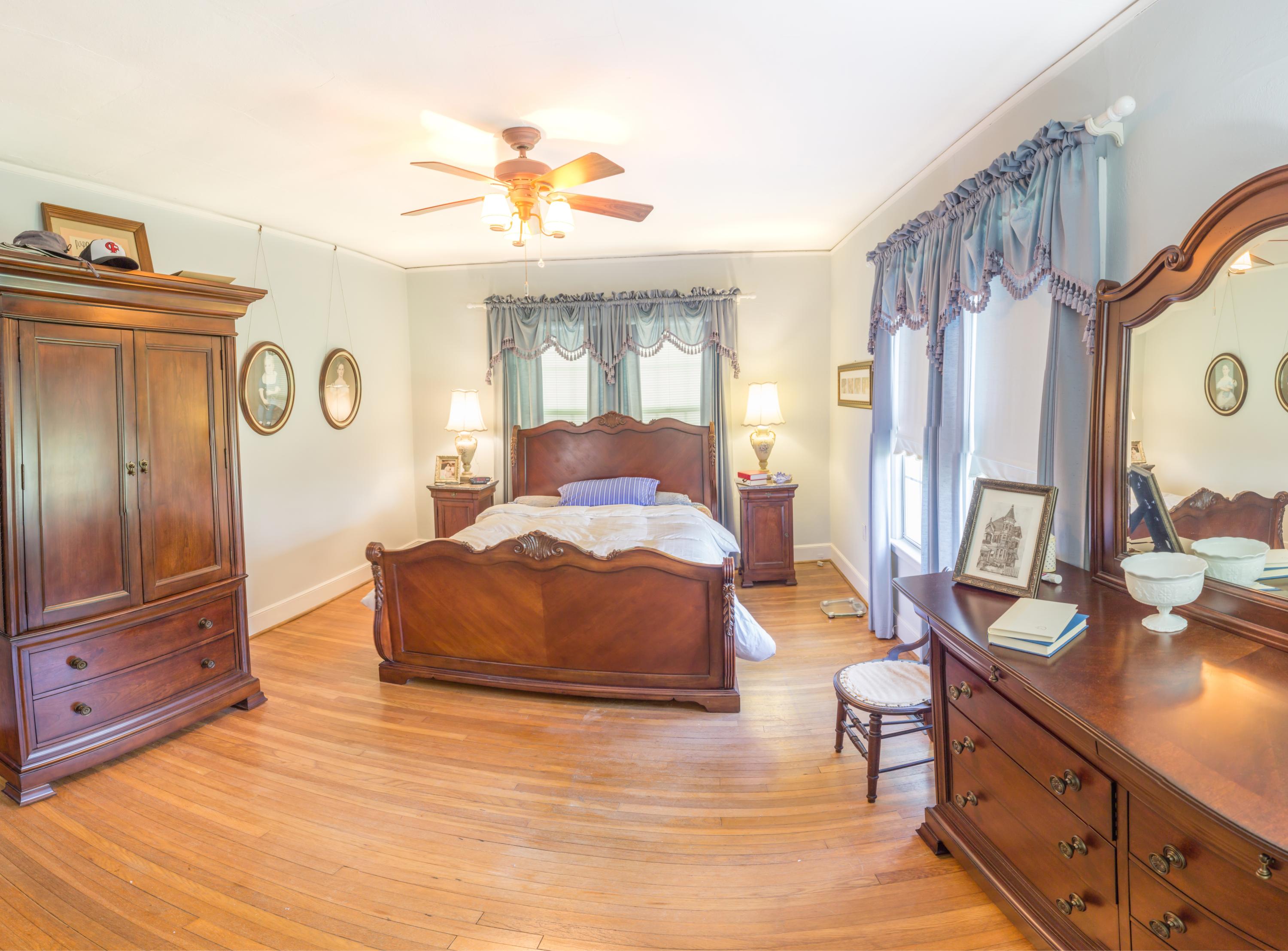 809 State Line Road Chattanooga, TN 37412 - Photo 9 of 12 Master Bedroom