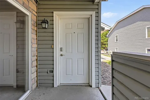 $200,000 | 912 South Yampa Street, Unit 107, Aurora, CO 80017