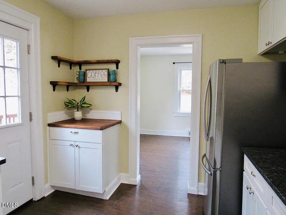 209 Carbonton Road Sanford, NC 27330 - Photo 7 of 17