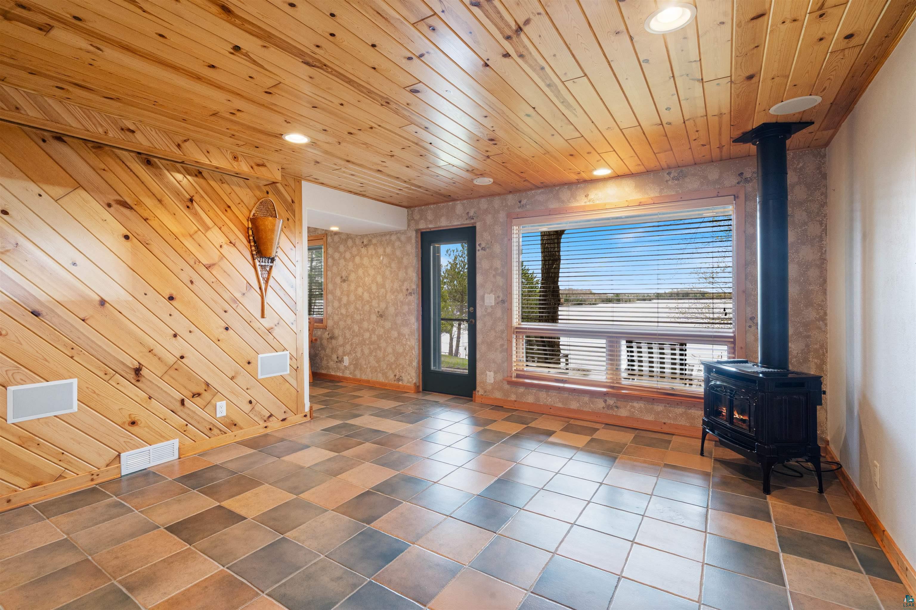 7024 Van Road Duluth, MN 55803 - Photo 25 of 44