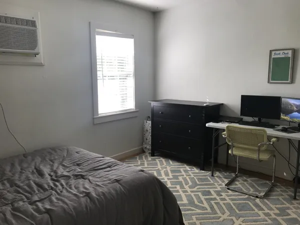 $3,650 | 5007 Avenue H, Austin, TX 78751