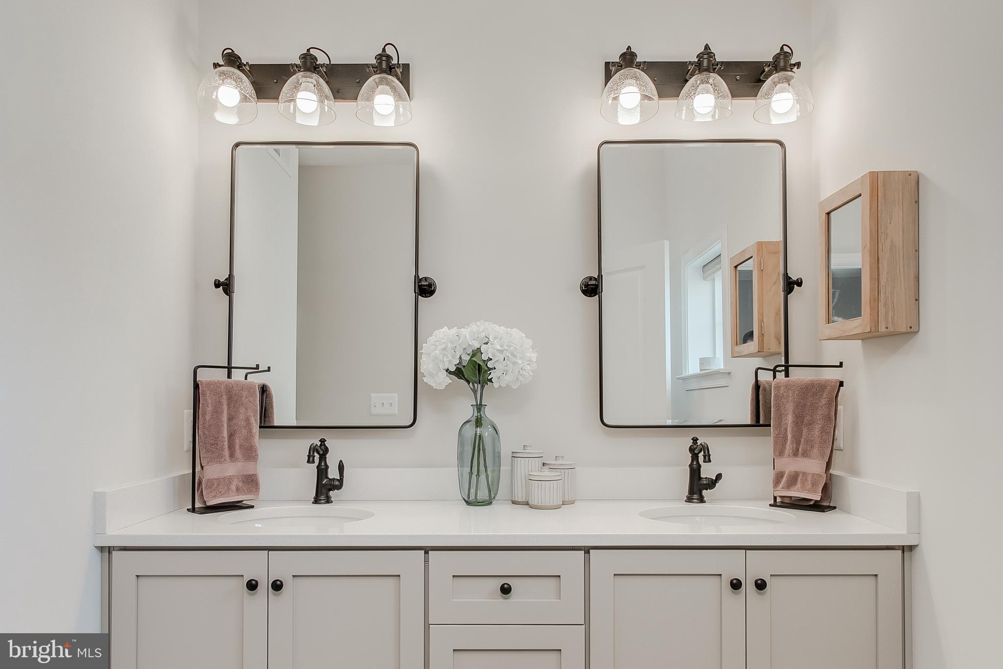 511 Prieur Road Frederick, MD 21701 - Photo 21 of 43 Master bathroom suite Pic 1