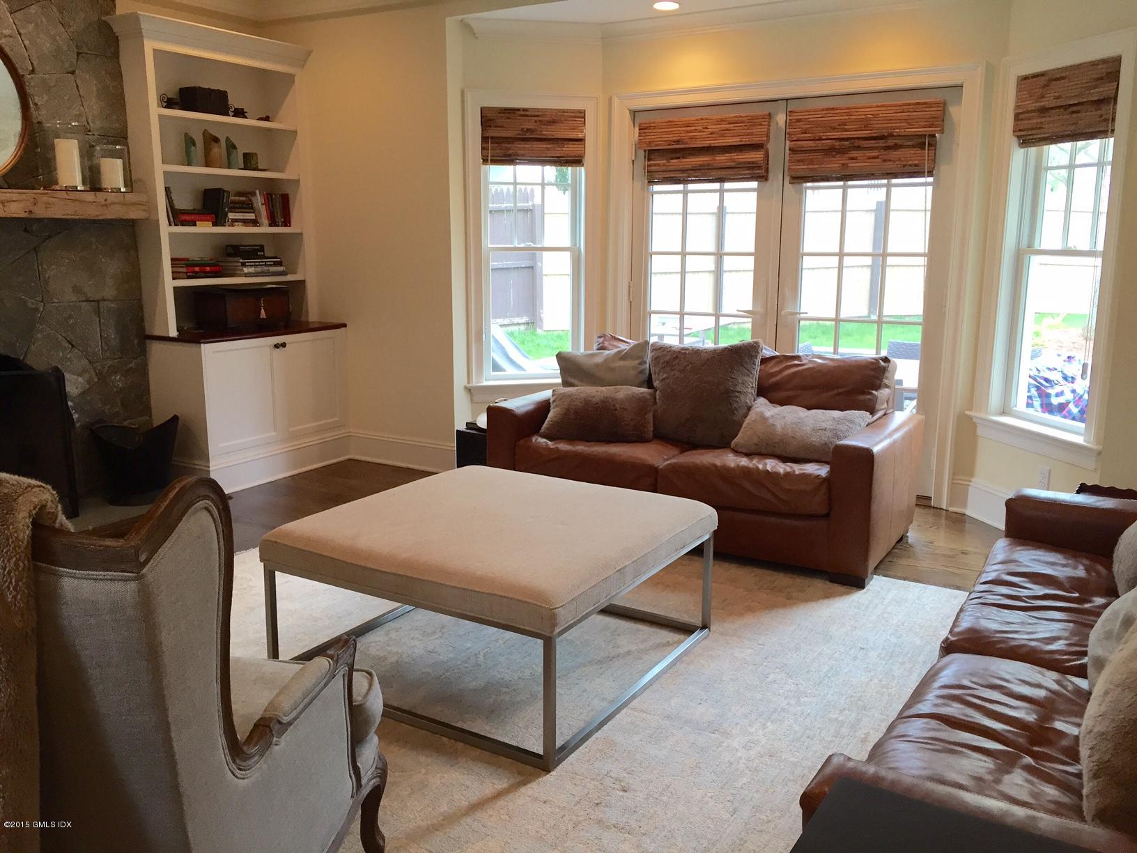 45 Riverside Lane Riverside, CT 06878 - Photo 11 of 23 Living2