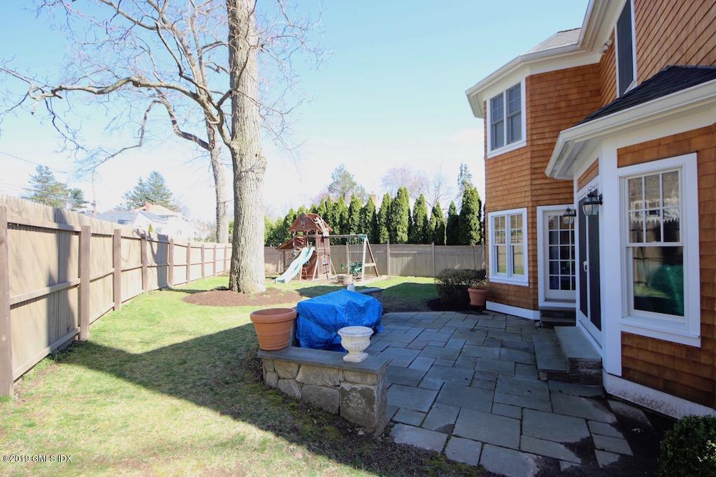 45 Riverside Lane Riverside, CT 06878 - Photo 5 of 23 Rear Yard