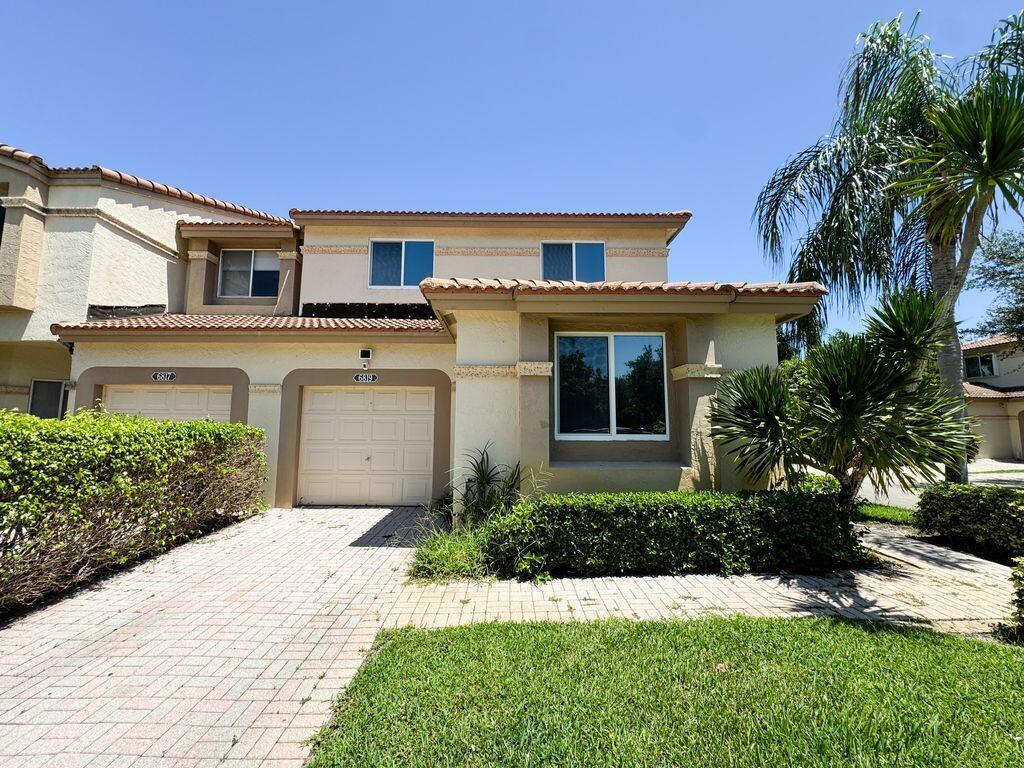 6819 Via Regina Boca Raton, FL 33433 - Photo 1 of 20 ozeUVyVw