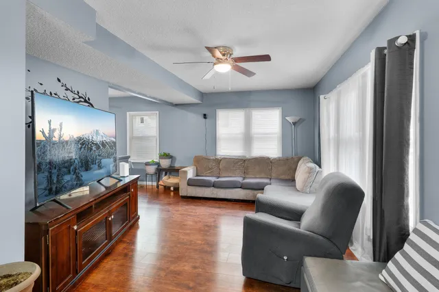 $224,900 | 1942 North Oliver Avenue, Minneapolis, MN 55411