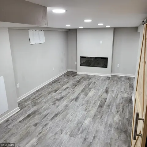 $385,000 | 2308 16th Avenue East, North St. Paul, MN 55109