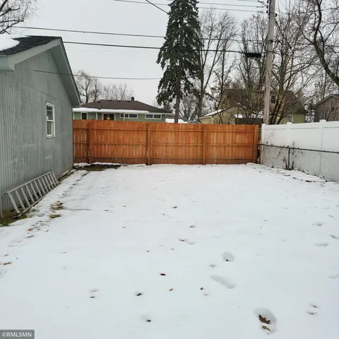 $385,000 | 2308 16th Avenue East, North St. Paul, MN 55109