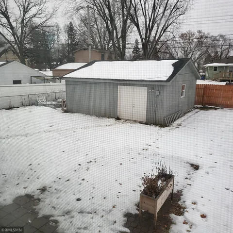 $385,000 | 2308 16th Avenue East, North St. Paul, MN 55109