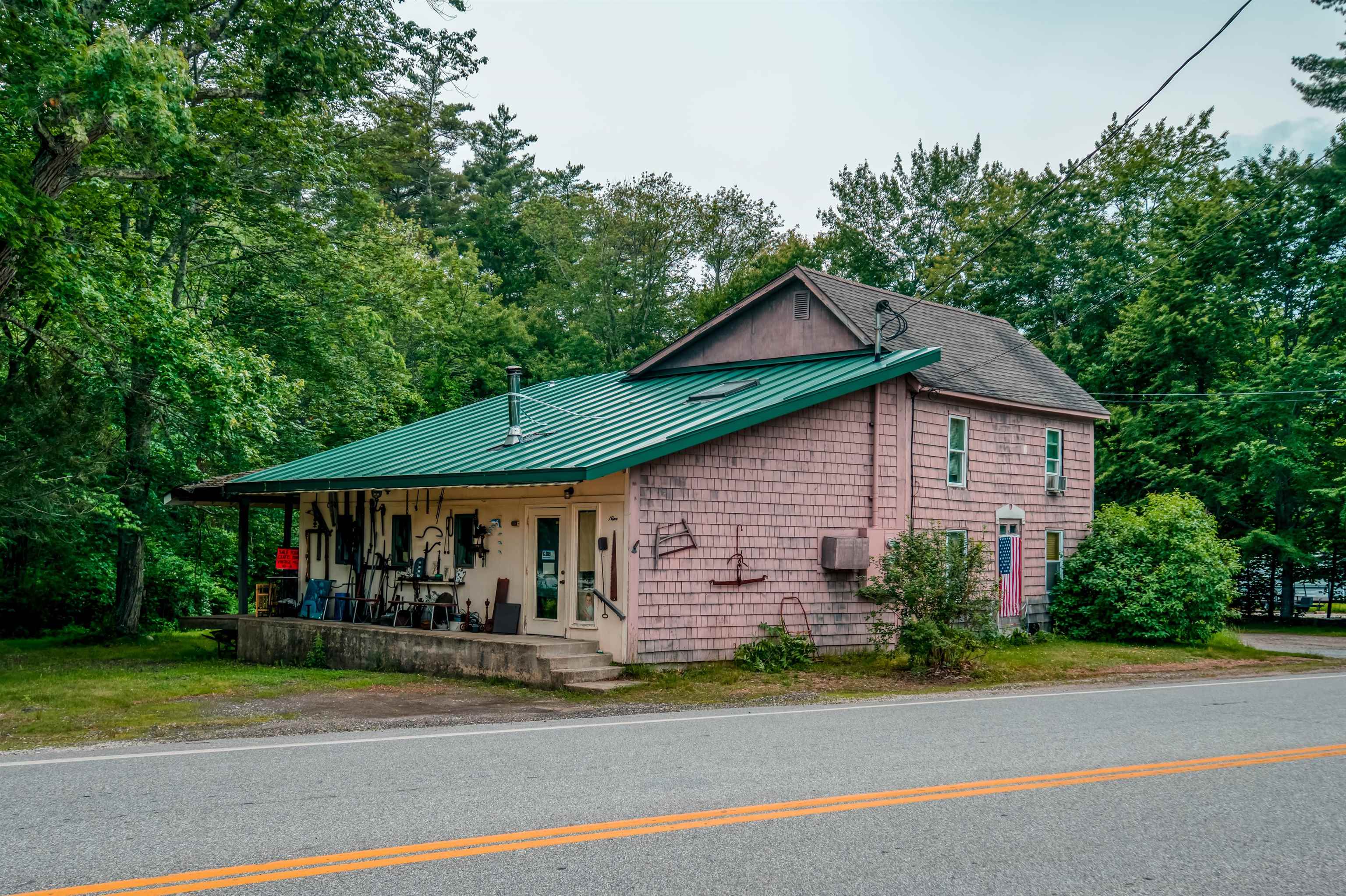 9 New Boston Road Kingston, NH 03848 - Photo 1 of 27 Gallery Image 1