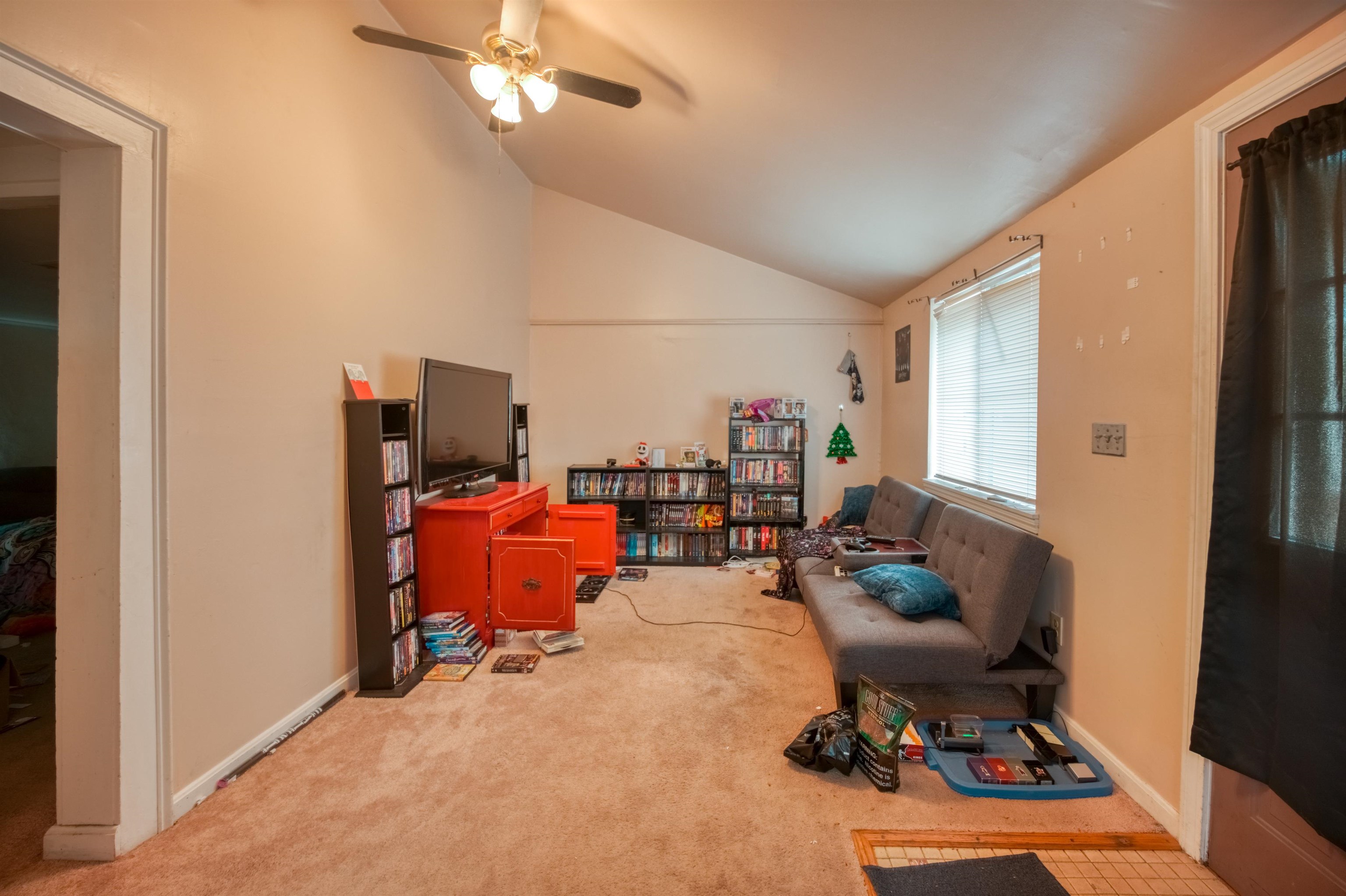 9 New Boston Road Kingston, NH 03848 - Photo 6 of 27 Gallery Image 6