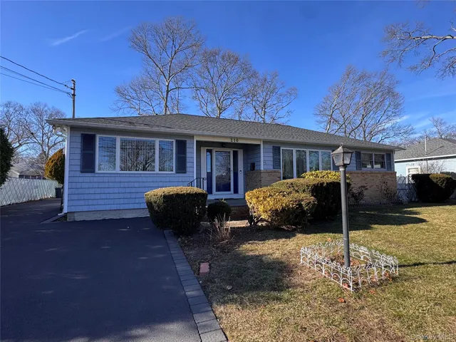 $599,000 | 210 Schoenfeld Boulevard, Patchogue, NY 11772