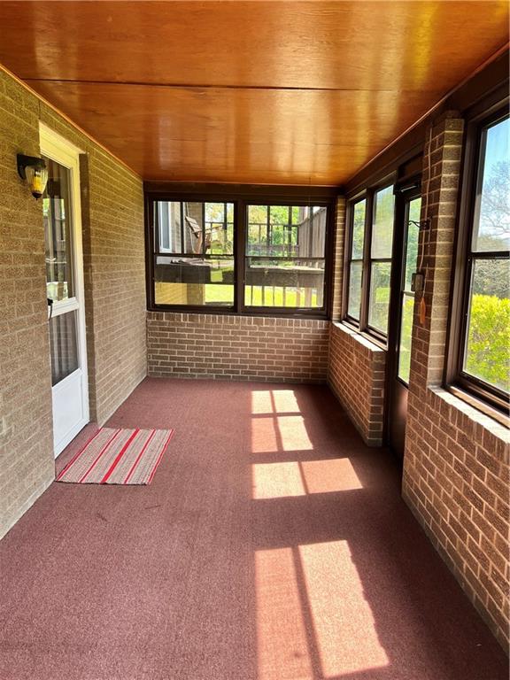 880 Pizza Barn Road Blairsville, PA 15717 - Photo 24 of 44 a view of hallway with a couch
