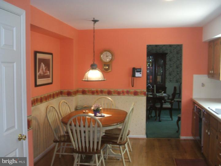2605 Pheasant Run Spring City, PA 19475 - Photo 4 of 8 Gallery Image 4