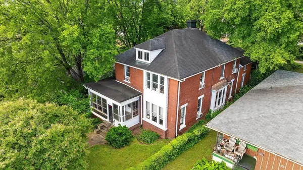 $799 | 938 Fortwood Street, Unit 3, Chattanooga, TN 37403