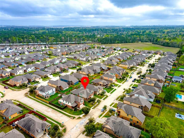 $2,500 | 6526 Hunters Creek Lane, Baytown, TX 77521