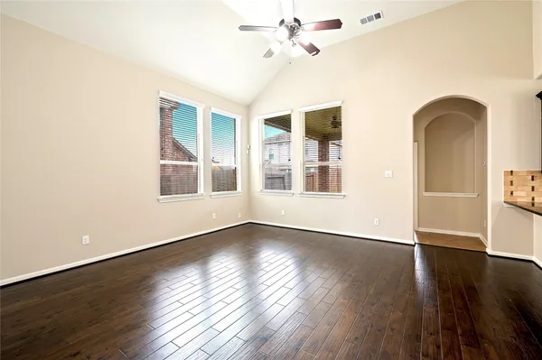 $2,500 | 6526 Hunters Creek Lane, Baytown, TX 77521