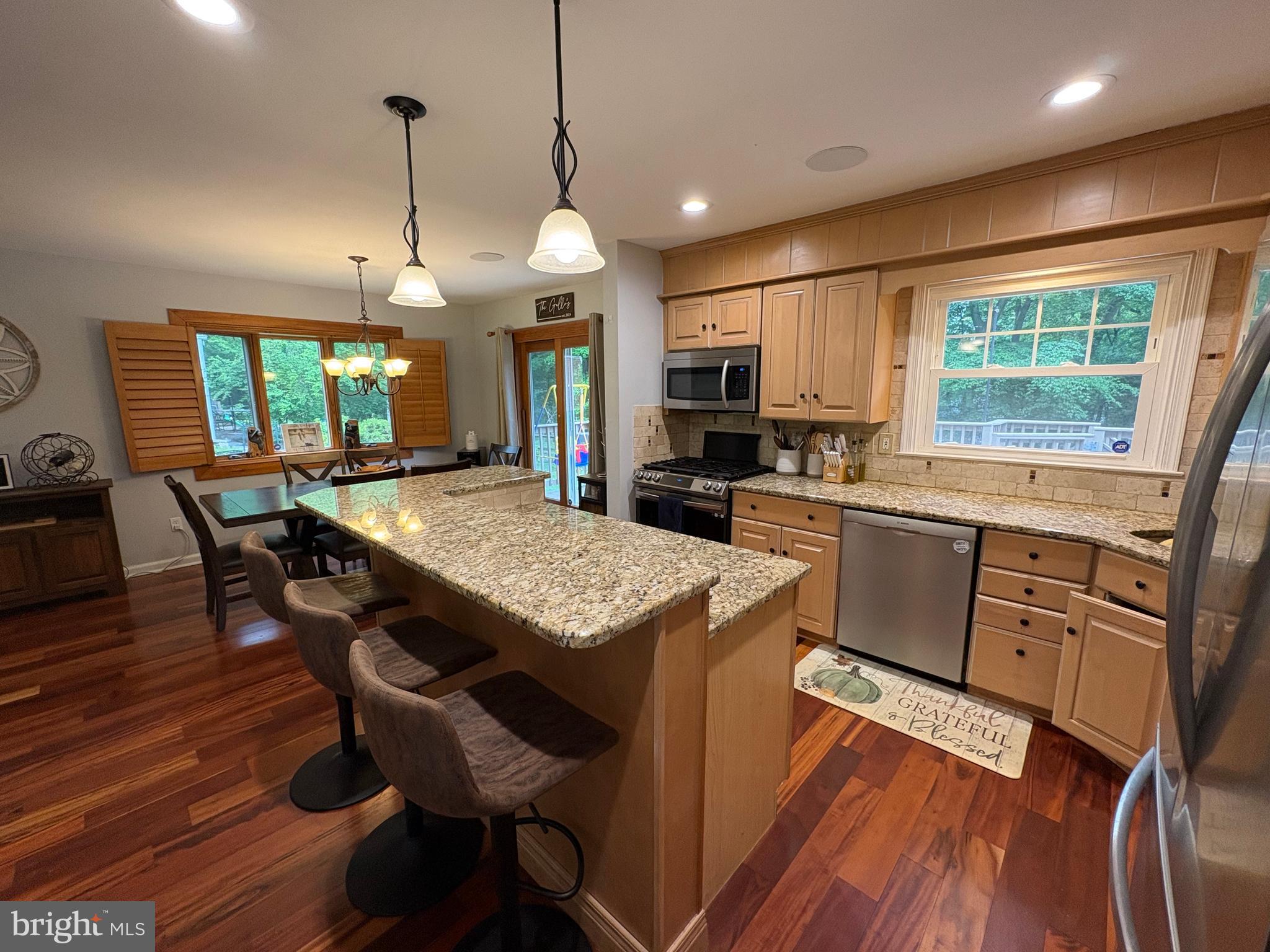 761 Red Oak Terrace Wayne, PA 19087 - Photo 3 of 23