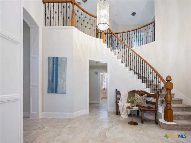 a view of entryway and hall