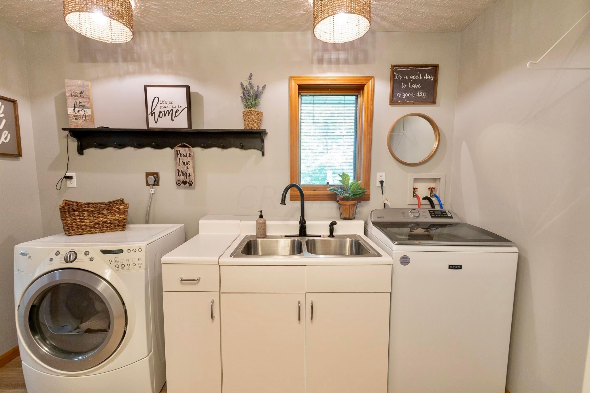 1136 Adare Road Marion, OH 43302 - Photo 46 of 60 Laundry 2